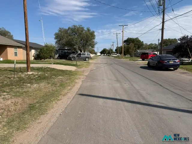 305 E Kaywood St, Portales, NM 88130 - #2