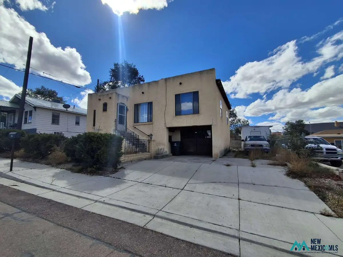 306 S Cliff Dr, Gallup, NM 87301 - #1