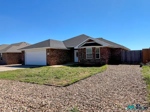 2321 Cobblestone Cir, Clovis, NM 88101