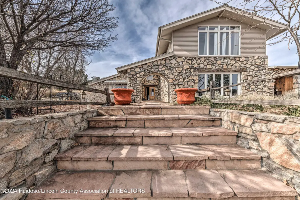 8412 Us Highway 380, Capitan, NM 88316 - Image #1