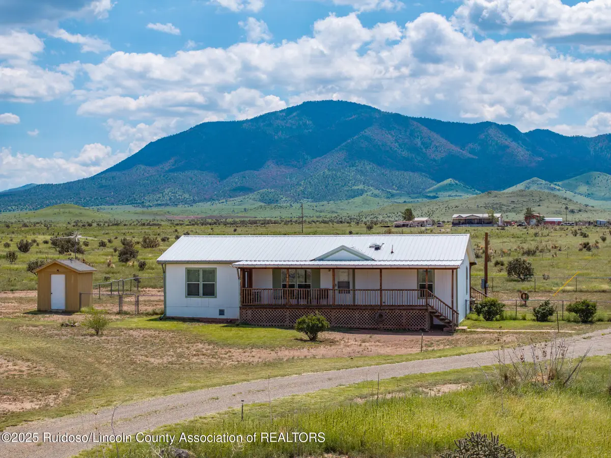 117 Comrey Loop, Carrizozo, NM 88301 - Image #1