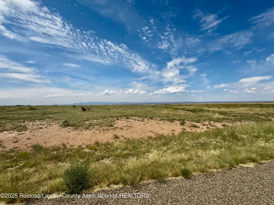 202 Indigo Loop, Carrizozo, NM 88301 - Image #3