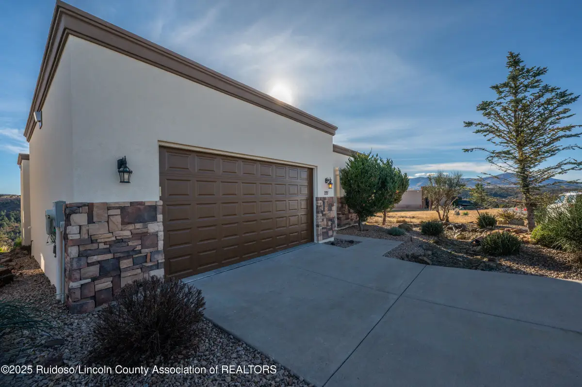 221 Spencer Road, Alto, NM 88312 - Image #1
