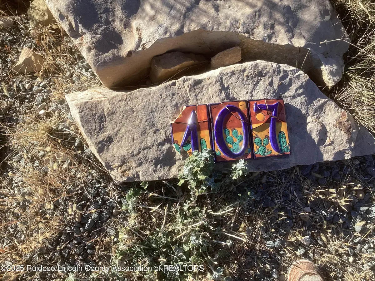 107 Wanda Circle, Capitan, NM 88316 - Image #1