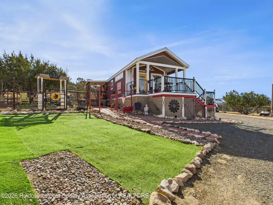 146 Jackalope Road, Capitan, NM 88316 - Image #2
