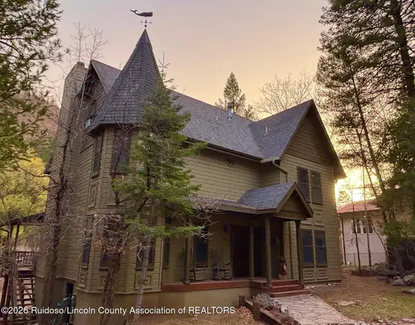 105 N Loop Road, Ruidoso, NM 88345