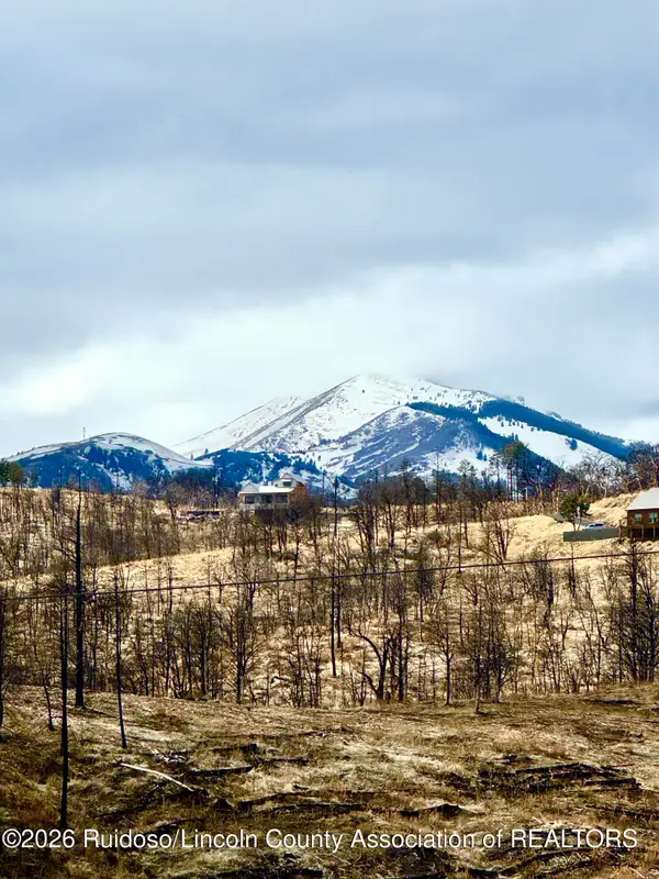 208 Sandia Road, Ruidoso, NM 88345