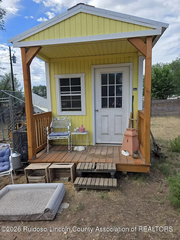 321 W 2nd Street, Capitan, NM 88316
