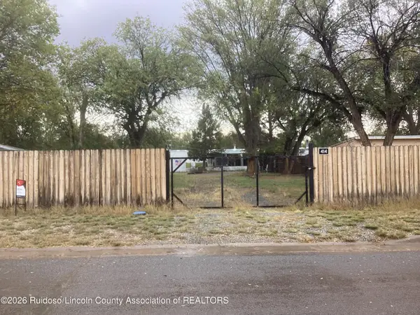 414 3rd Street, Capitan, NM 88316