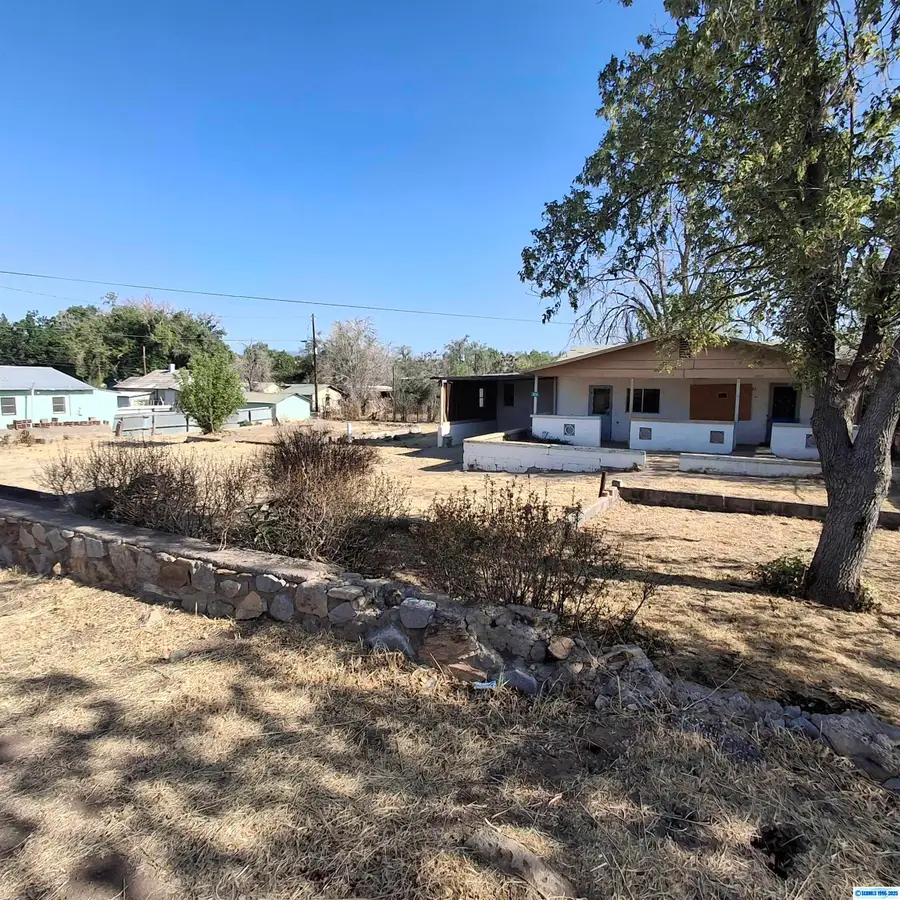 304 & 306 Maple Street, Santa Clara, NM 88026 - #3