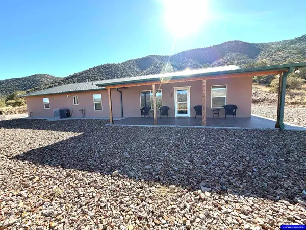 3 Poncho Road, Mimbres, NM 88049