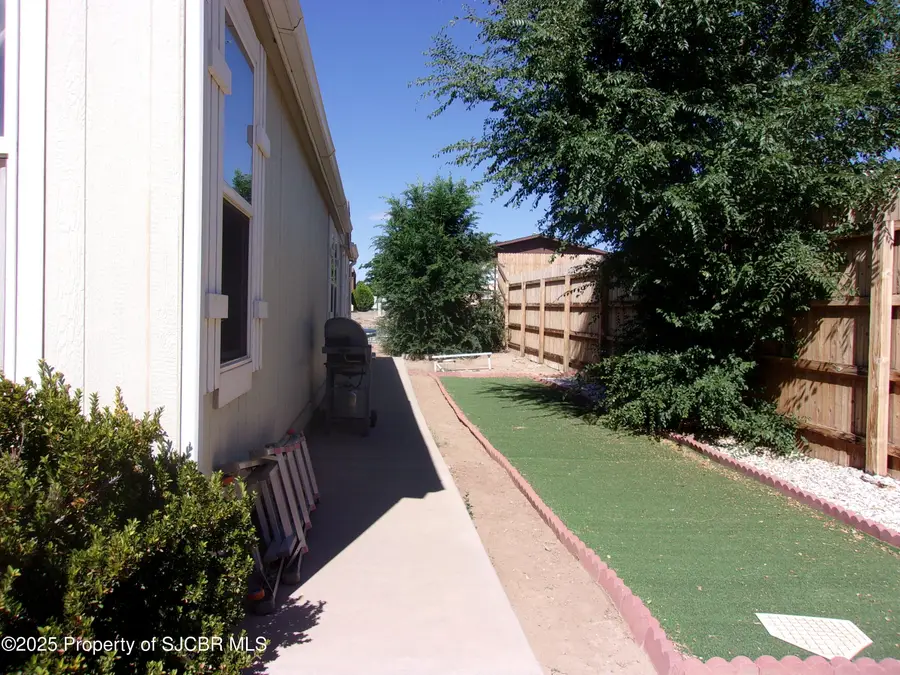 2209 N Huntzinger Avenue, Farmington, NM 87401 - Image #3