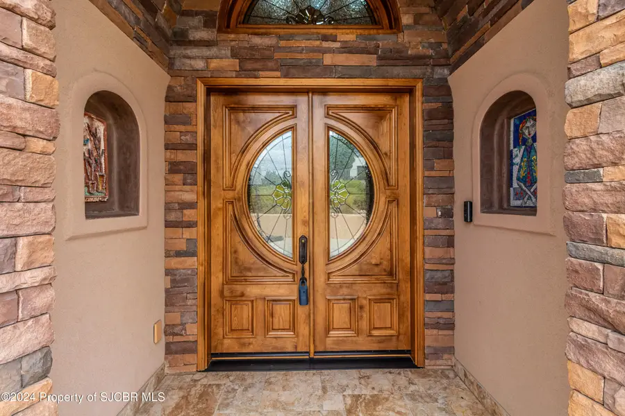 195 Mcdonald Road, Farmington, NM 87401 - Image #2