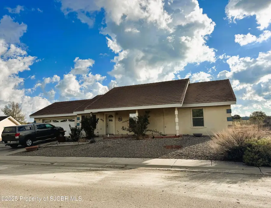 806 Spotted Wolf Avenue, Aztec, NM 87410 - Image #2