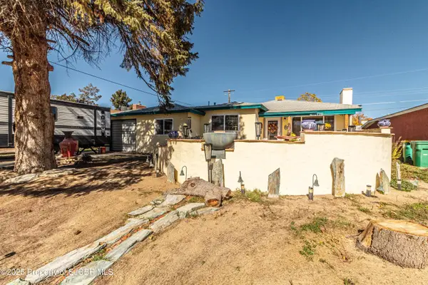 1012 Zuni Drive, Farmington, NM 87401