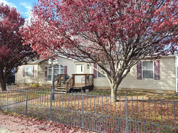 511 N Executive Drive, Bloomfield, NM 87413