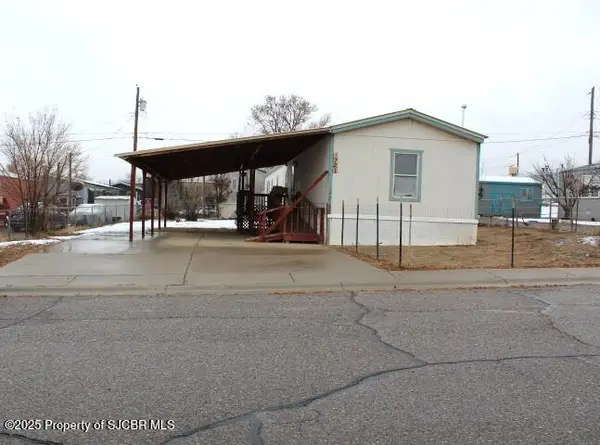 1721 Mountain View Circle, Bloomfield, NM 87413