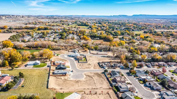 1033 Valley View Drive, Bloomfield, NM 87413