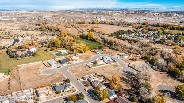 1037 Valley View Drive, Bloomfield, NM 87413