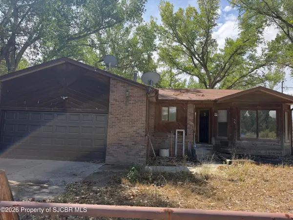 55 Road 3490, Flora Vista, NM 87415