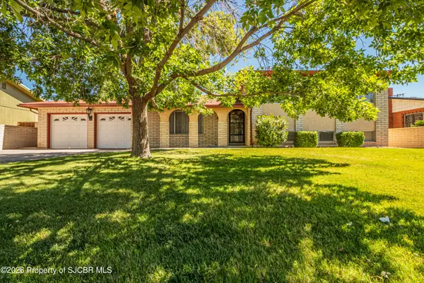 2412 Santiago, Farmington, NM 87401
