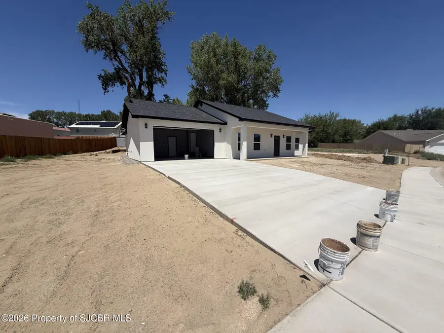 1045 Valley View, Bloomfield, NM 87413 - #2