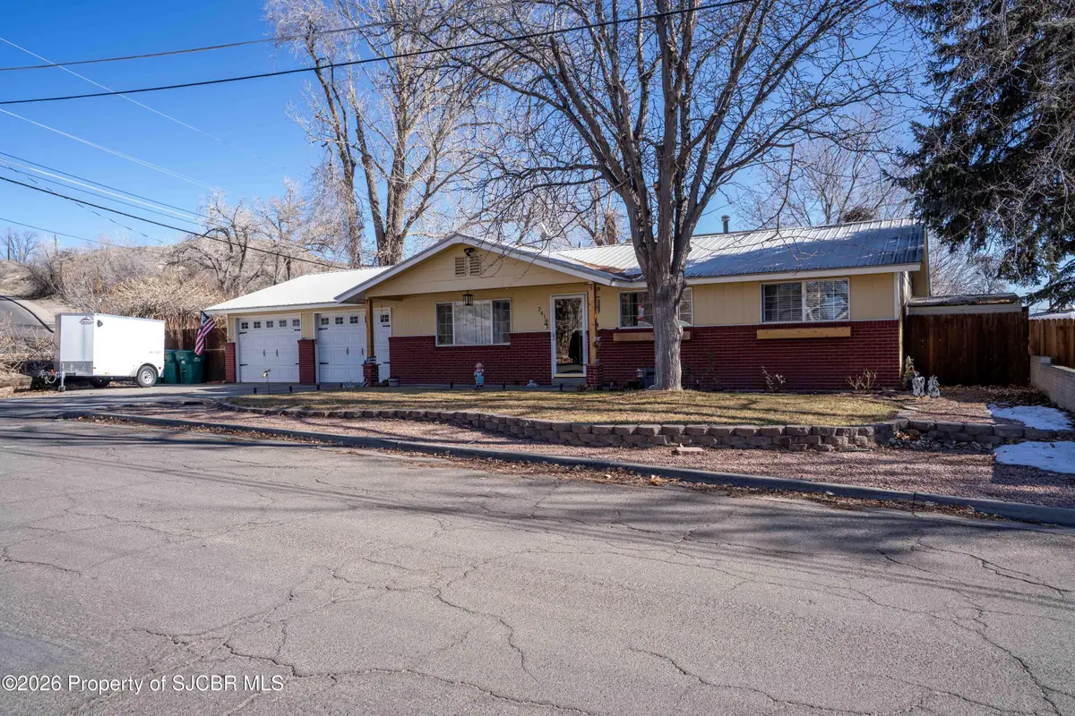 2418 Avery Lane, Farmington, NM 87402 - #1