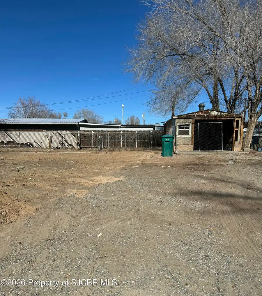 1700 E Navajo Street, Farmington, NM 87401 - #2