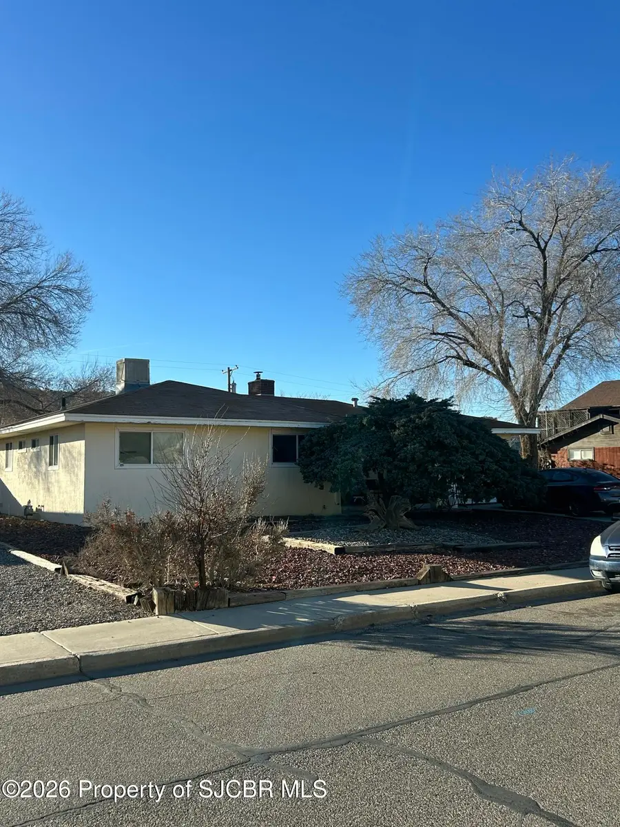 1801 Camino Rio, Farmington, NM 87401 - #2