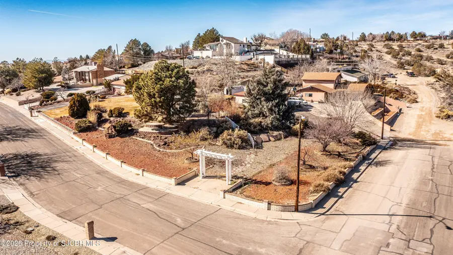 3303 Knudsen Avenue, Farmington, NM 87401 - #3