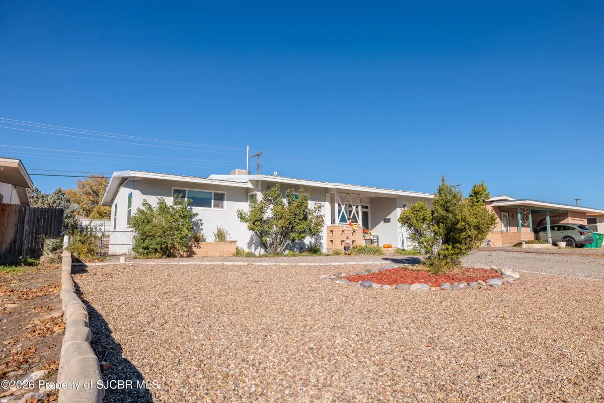 3309 N Dustin Avenue, Farmington, NM 87401 - #1