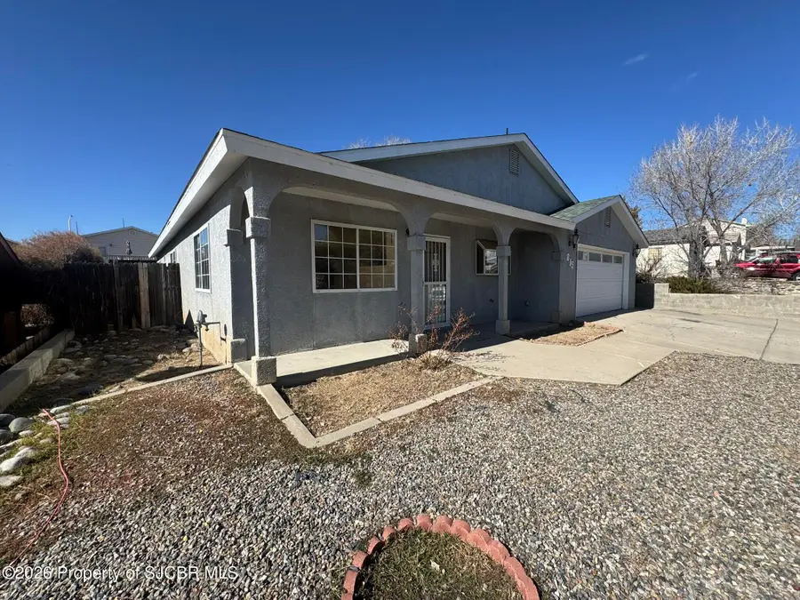 815 Saguaro Street, Bloomfield, NM 87413 - #3