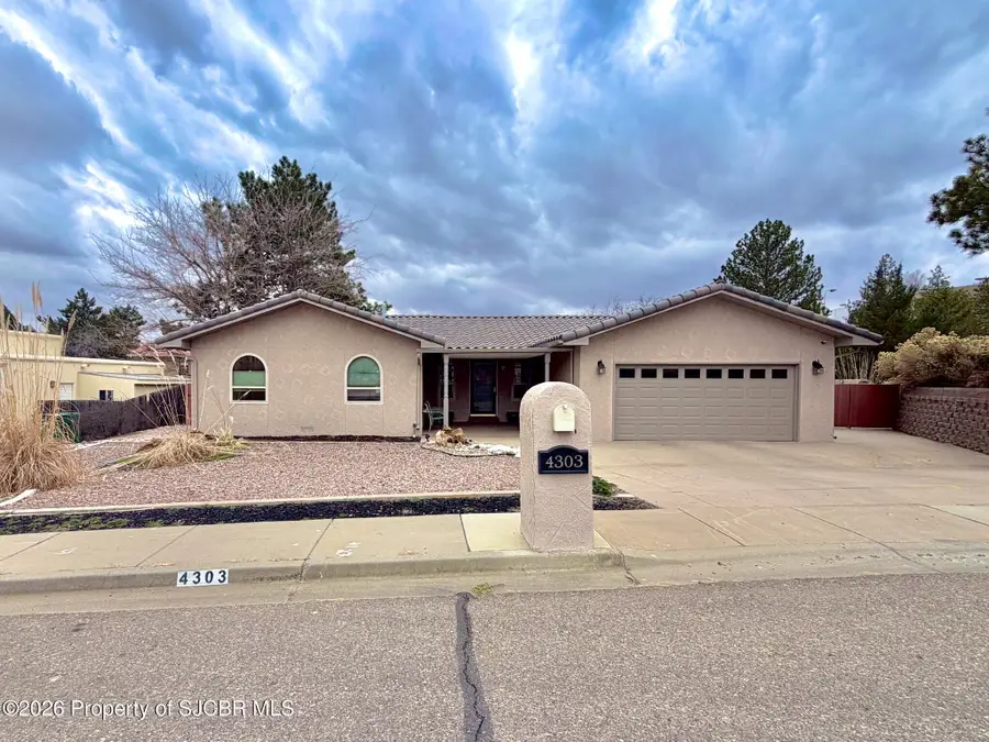 4303 N Dustin Avenue, Farmington, NM 87401 - #2