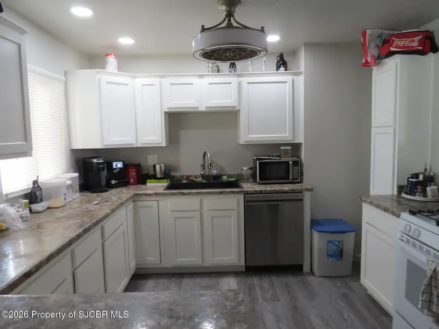 205 W Tycksen Drive, Farmington, NM 87401 - #3