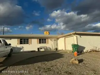 100 W 33rd Street, Farmington, NM 87401 - #1