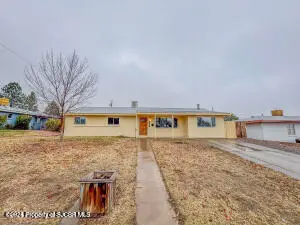 212 W 25th Street, Farmington, NM 87401 - #1