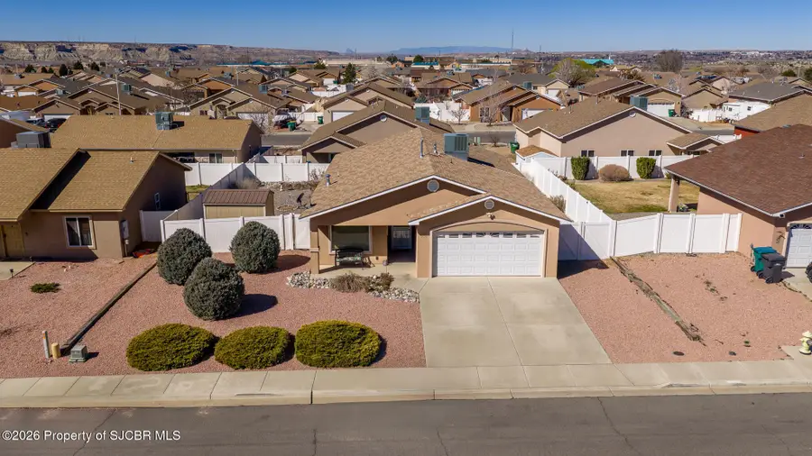 705 Monarch Street, Farmington, NM 87401 - #2