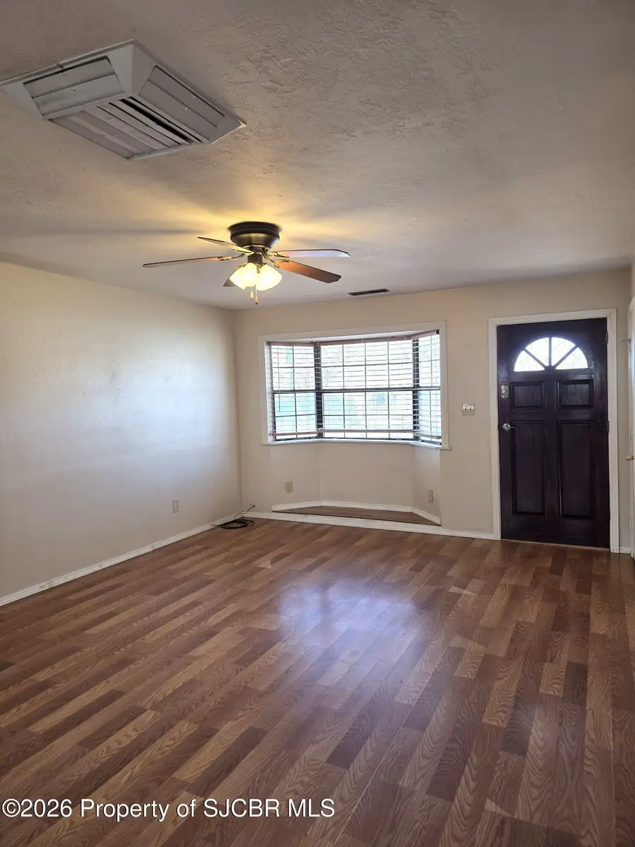 302 N Willow Street, Bloomfield, NM 87413 - Image #3