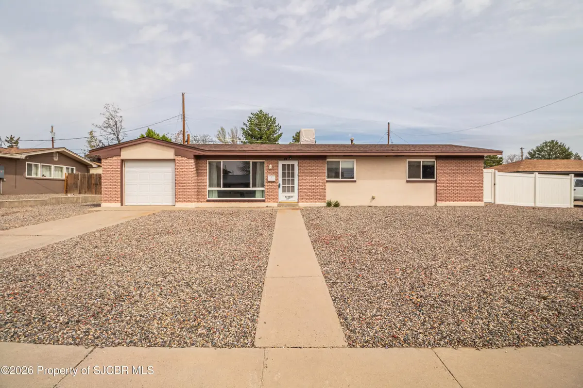 112 W 35th Street, Farmington, NM 87401 - #1