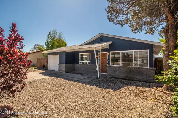 2117 E 11th Street, Farmington, NM 87401