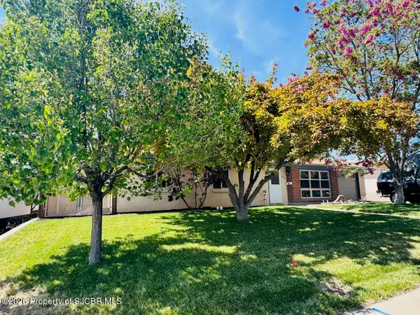 3613 N Coronado Avenue, Farmington, NM 87401