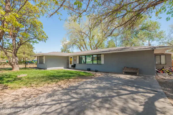 2502 Avery Lane, Farmington, NM 87402