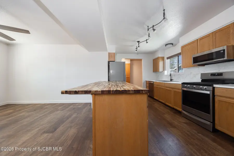 2904 E Edgecliff Drive, Farmington, NM 87402 - #3