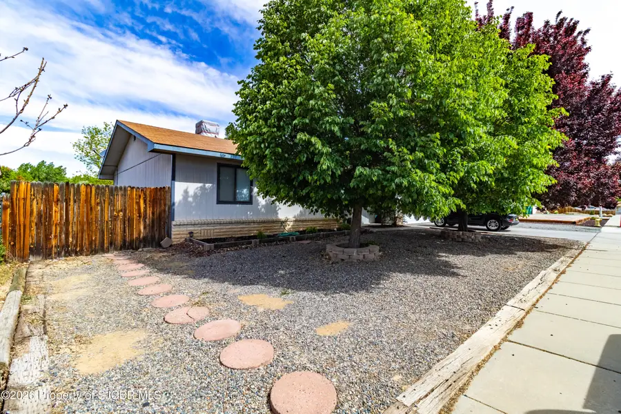 307 La Crosse Avenue, Farmington, NM 87401 - #3