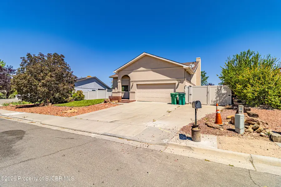 504 E Diamond Street, Farmington, NM 87401 - #2
