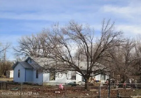 43 Road 3494, Flora Vista, NM 87415