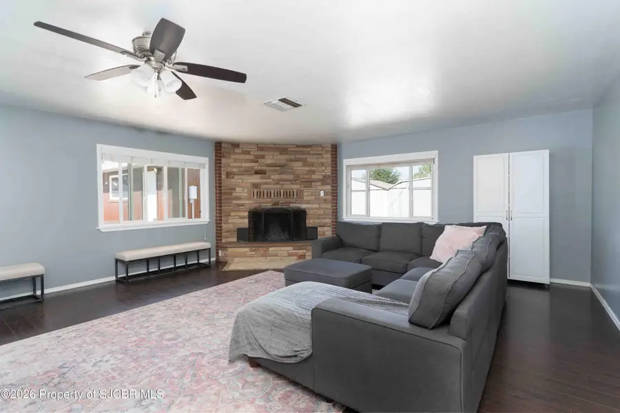 1101 E 23rd Street, Farmington, NM 87401 - #2