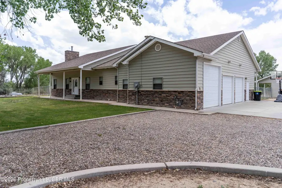 201 Mustang Lane, Bloomfield, NM 87413 - #2