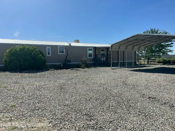 8 Road 3451, Flora Vista, NM 87415
