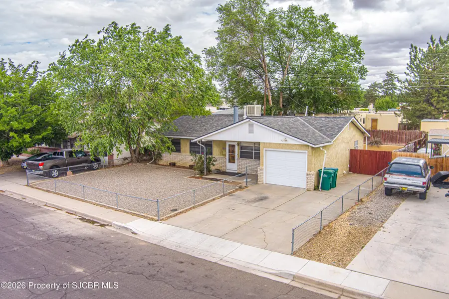 2104 E 11th Street, Farmington, NM 87401 - #3